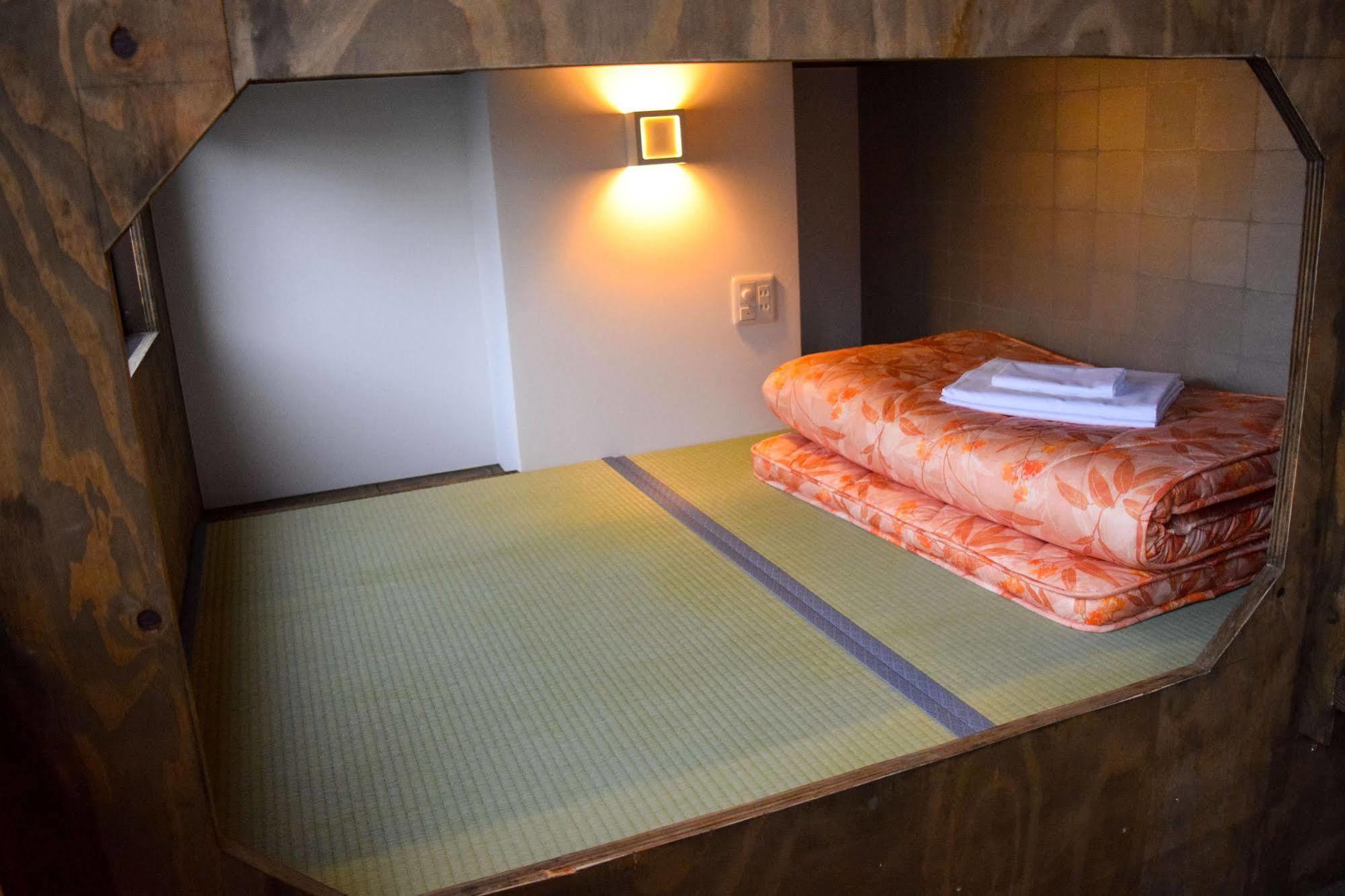 Fuku Hostel Nagomi Namba Oszaka Kültér fotó